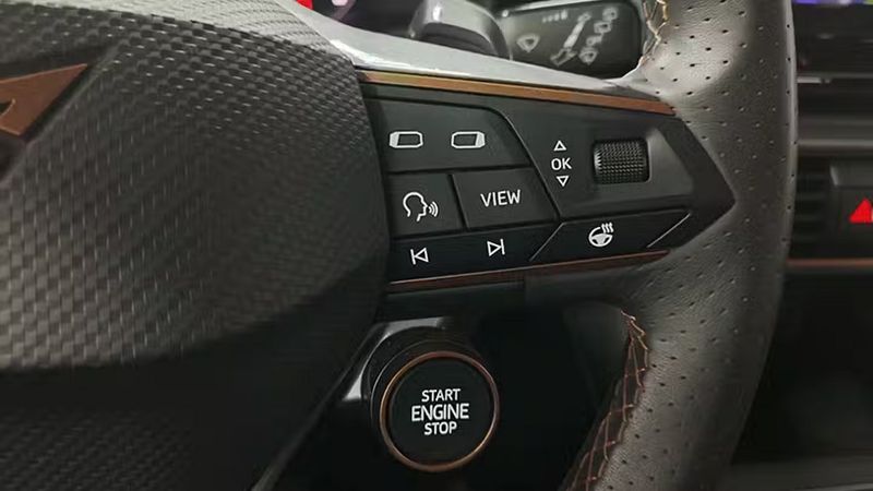 Seat Leon • 2021 • 26,143 km 2