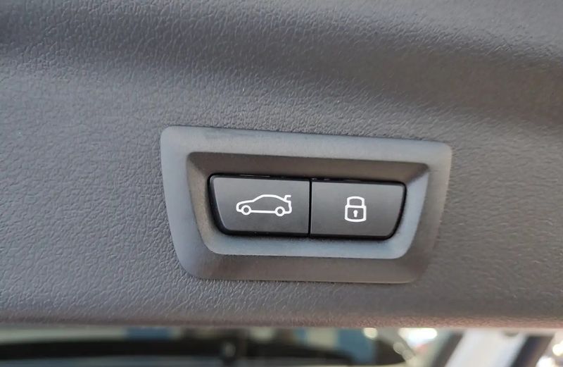 BMW X1 • 2024 • 9,966 km 11