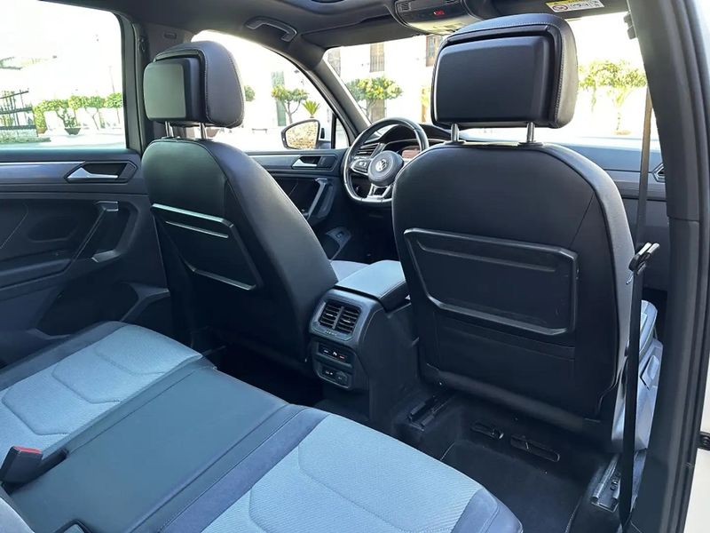 Volkswagen Tiguan • 2020 • 104,000 km 4