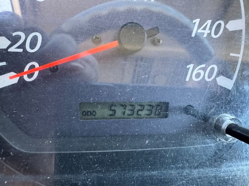 Isuzu D-MAX • 2008 • 180,000 km 4