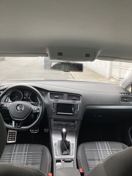 Volkswagen Golf • 2015 • 48,000 km 3