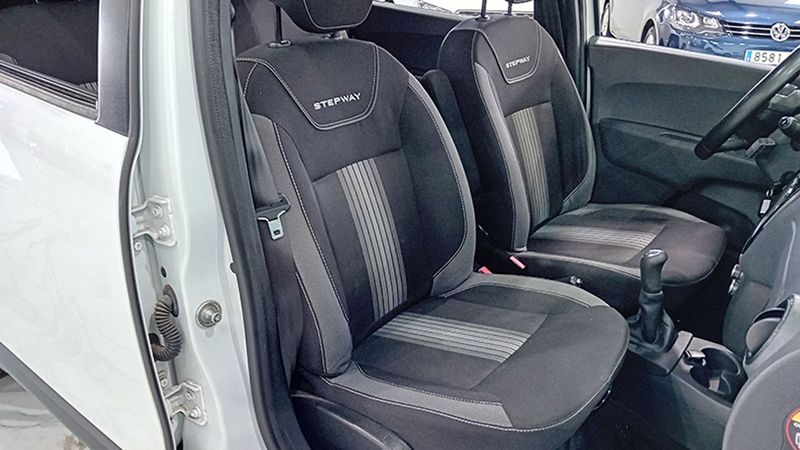 Dacia Lodgy • 2018 • 66,256 km 6