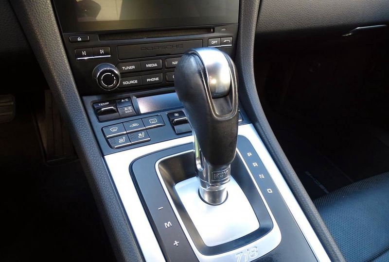 Porsche Boxster • 2017 • 110,000 km 2