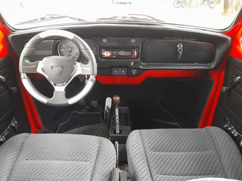 Volkswagen Beetle • 1974 • 250,000 km 8