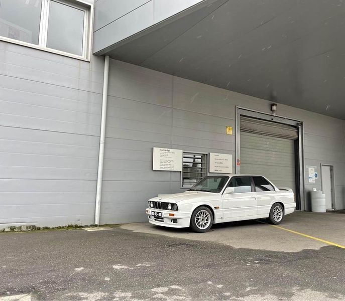 BMW E60 • 1991 • 136,000 km 3