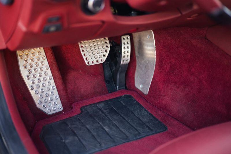 Ferrari F12 Berlinetta • 2013 • 16,677 km 12