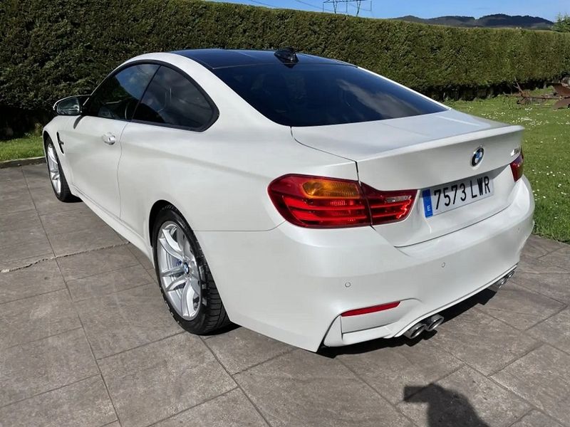BMW M4 • 2015 • 156,300 km 3