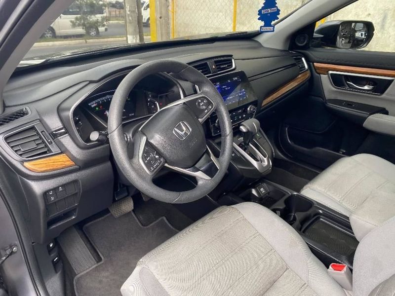 Honda CR-V • 2018 • 45,678 km 3