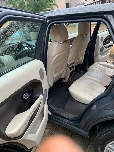 Land Rover Range Rover • 2013 • 22,905 km 4