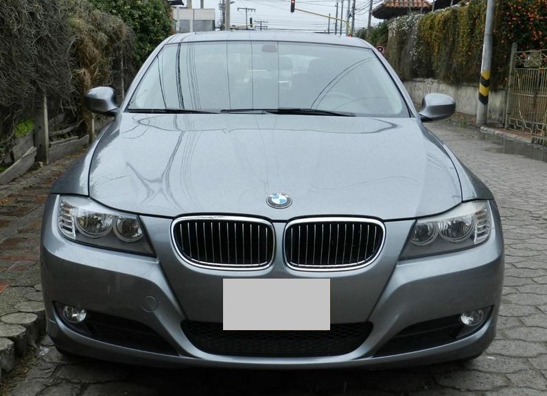 BMW 3 Series • 2010 • 150,000 km 1