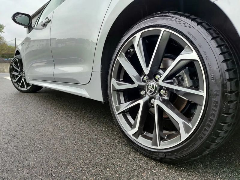 Toyota Corolla Hybrid • 2021 • 93,000 km 8