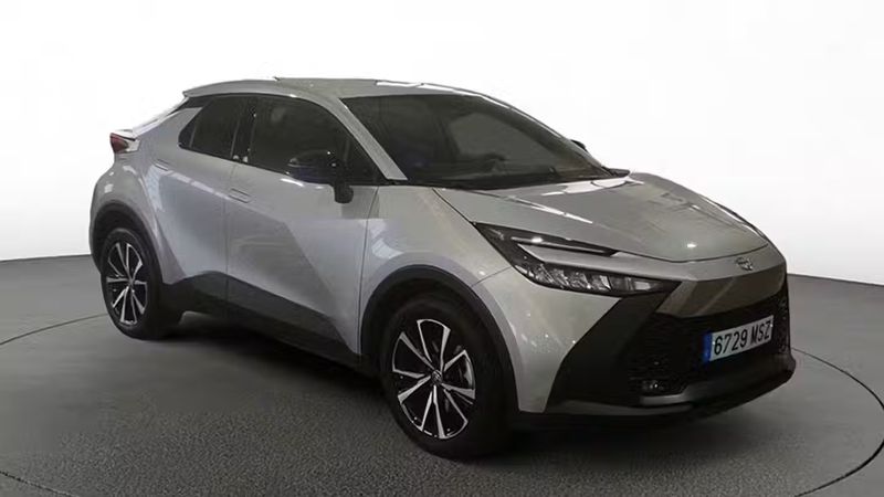 Toyota C-HR • 2024 • 7,811 km 2