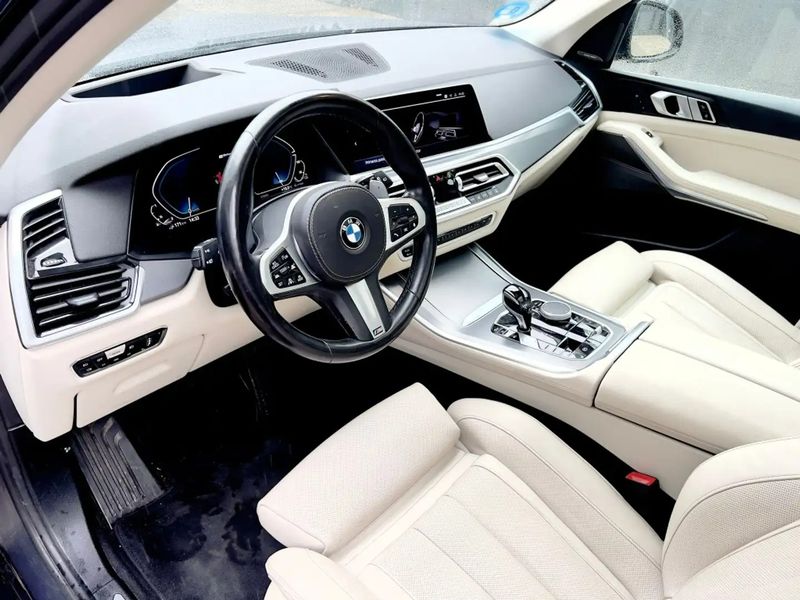 BMW X5 • 2019 • 95,000 km 3