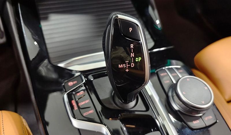 BMW X3 • 2021 • 69,000 km 6