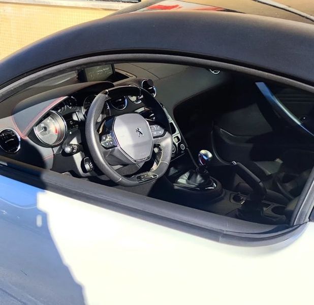 Peugeot RCZ • 2014 • 90,000 km 4