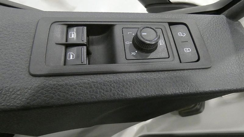 Volkswagen T5 Multivan • 2018 • 104,112 km 23