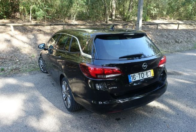 Opel Astra • 2017 • 142,000 km 2