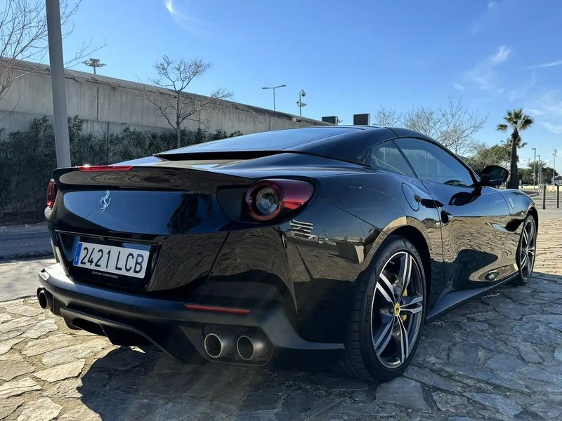 Ferrari Portofino • 2020 • 17,600 km 5