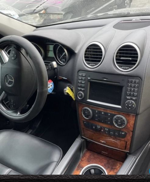 Mercedes-Benz GL • 2012 • 230,000 km 4