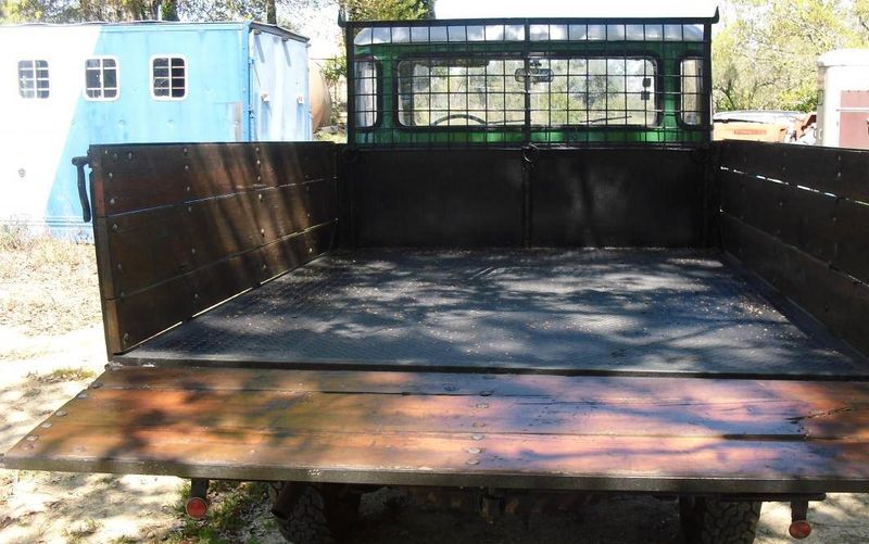 Toyota Land Cruiser • 1982 • 300,000 km 8