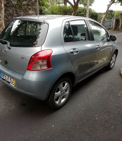 Toyota Yaris • 2007 • 139,999 km 4