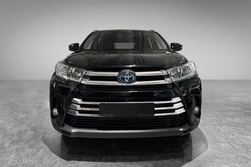 Toyota Highlander • 2018 • 99,921 km 1