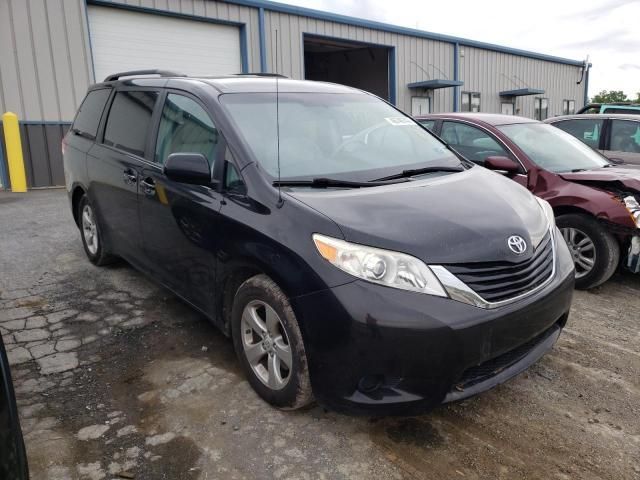 Toyota Sienna • 2012 • 10,000 mi 2