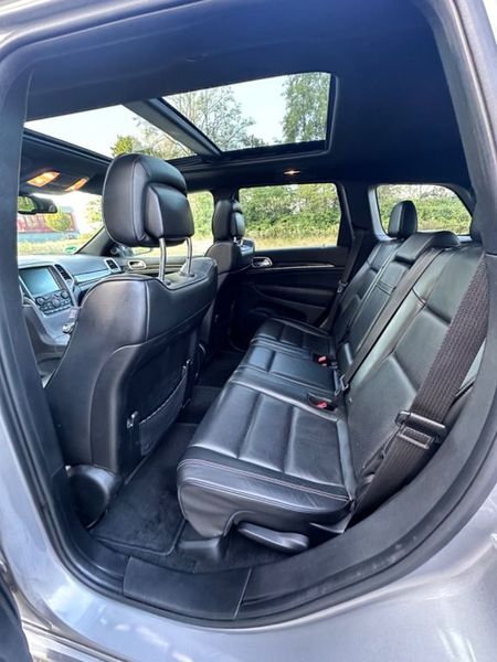 Jeep Grand Cherokee • 2016 • 165,000 km 4