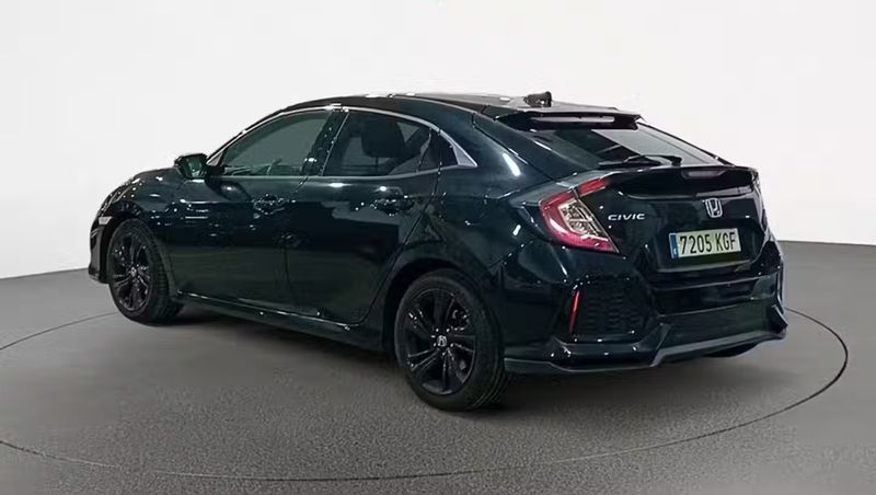 Honda Civic • 2017 • 58,062 km 4