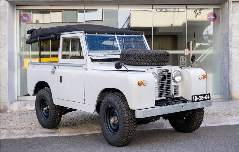 Land Rover Range Rover • 1980 • 10,000 km 1