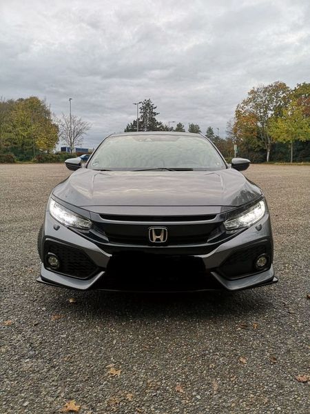 Honda Civic • 2017 • 70,000 km 1