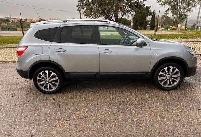 Nissan Qashqai • 2010 • 200,000 km 3