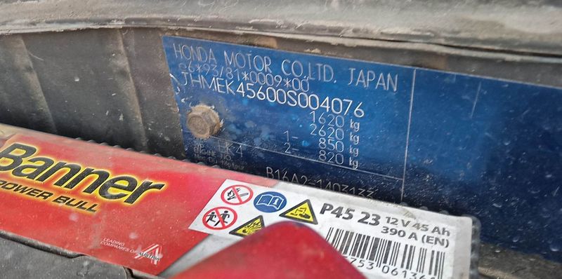 Honda Civic • 1996 • 310,000 km 3