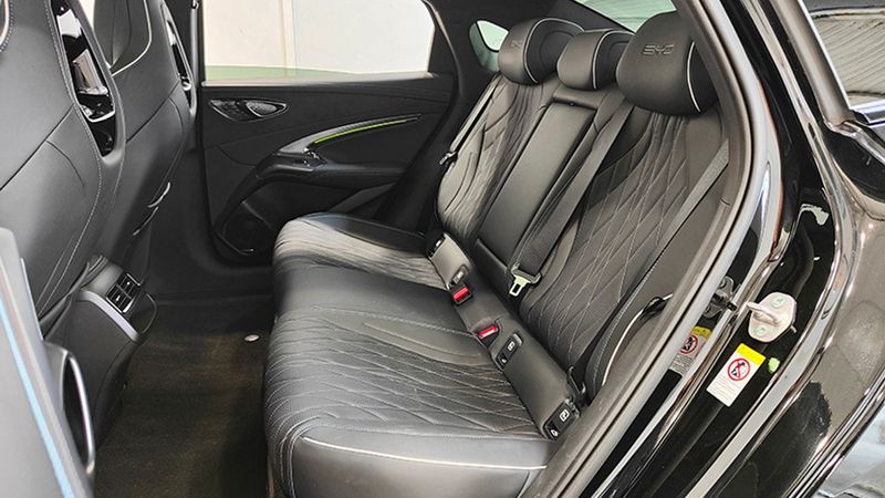 BYD S6 • 2024 • 3,111 km 11