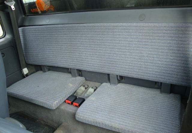 Toyota Hilux • 1995 • 200,000 km 4