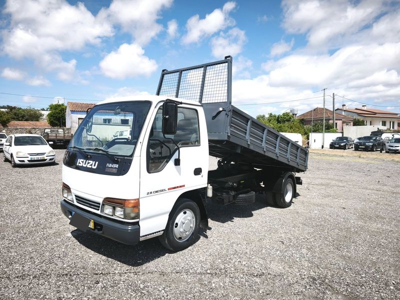 Isuzu Canter • 1998 • 199,000 km 1