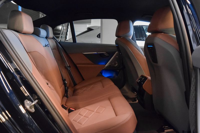 BMW M6 • 2024 • 5,000 km 9