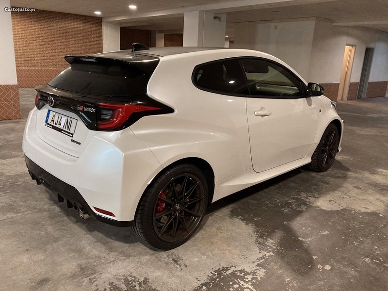 Toyota Yaris • 2012 • 4,999 km 1
