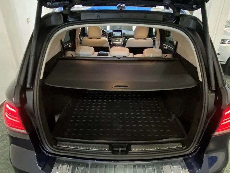 Mercedes-Benz GLE-Class • 2018 • 130,000 km 9