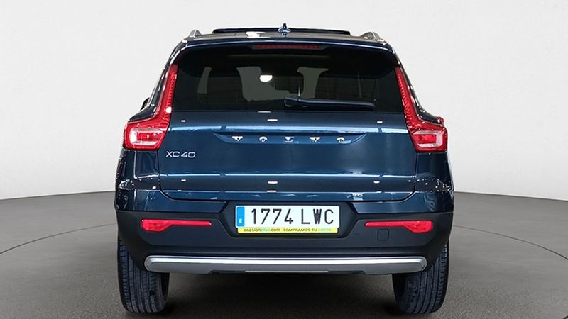 Volvo XC40 • 2022 • 24,512 km 7
