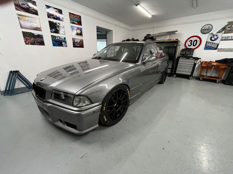 BMW M3 • 1995 • 1 km 5
