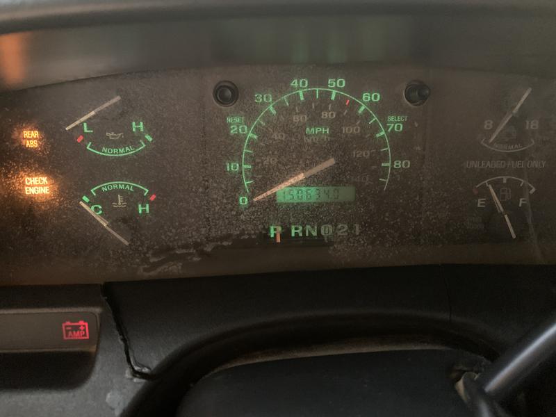 Ford F-150 • 1992 • 262,000 km 4