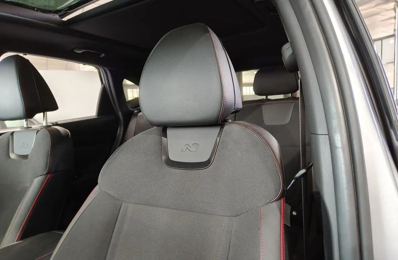 Hyundai Tucson • 2025 • 12,396 km 8