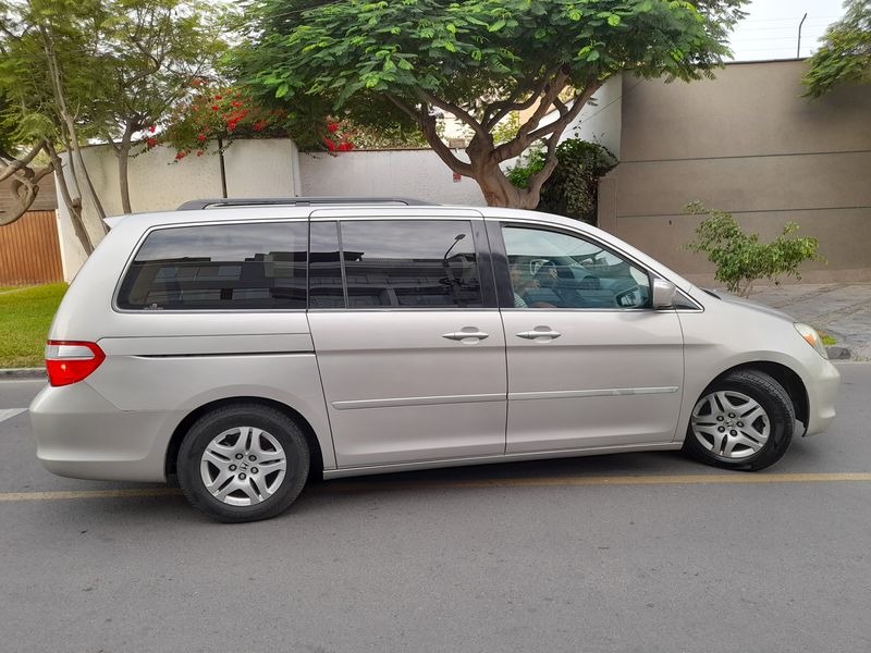 Honda Odyssey • 2007 • 201,300 km 5