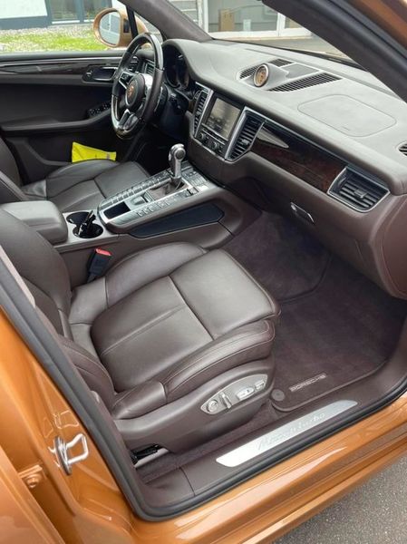 Porsche Macan • 2015 • 90,000 km 3