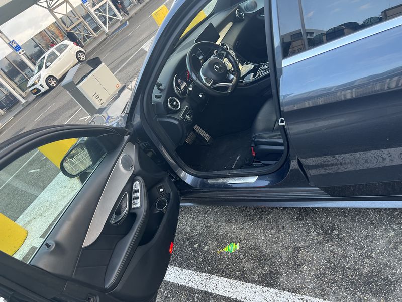 Mercedes-Benz C • 2016 • 227,000 km 3