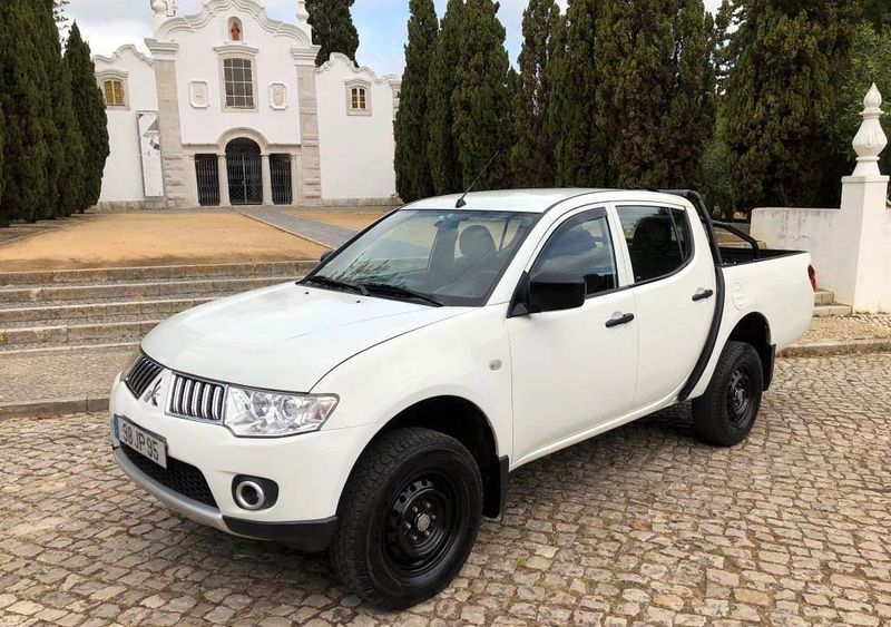 Mitsubishi L200 • 2010 • 250,000 km 4