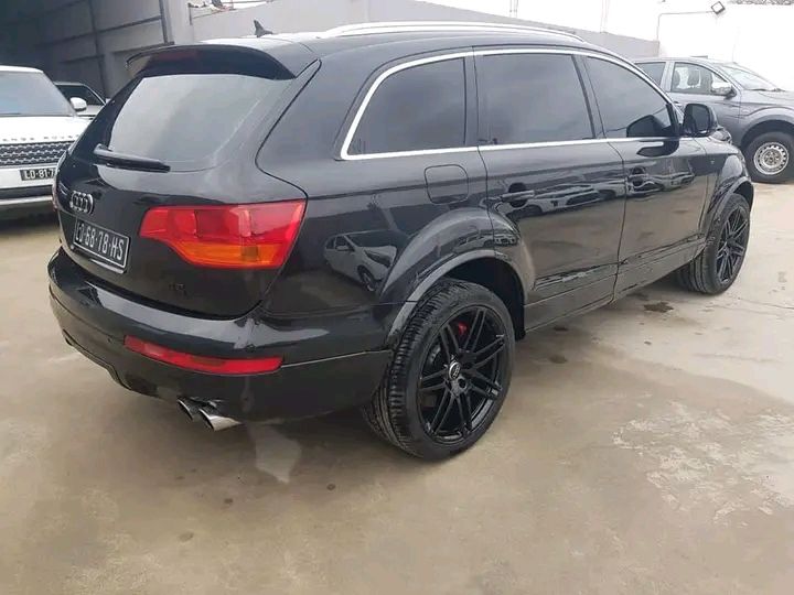 Audi Q7 • 2017 • 50,000 km 4