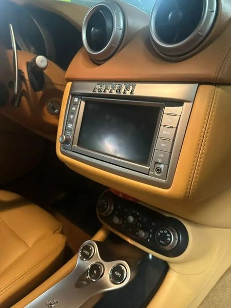 Ferrari California • 2009 • 34,000 km 12