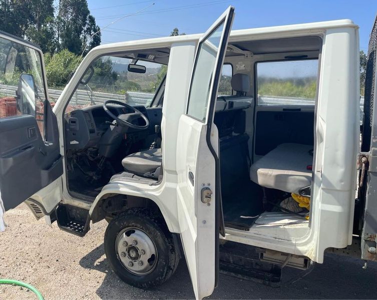 Toyota Dyna • 2001 • 240,000 km 4